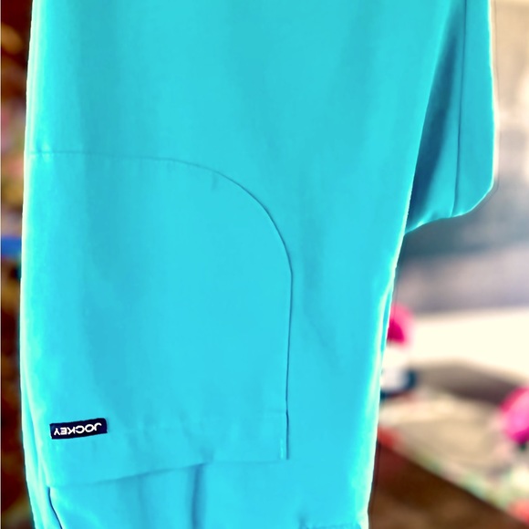 Splendidly comfortable & feather soft, Jockey scrubs in a size small. - Picture 6 of 10